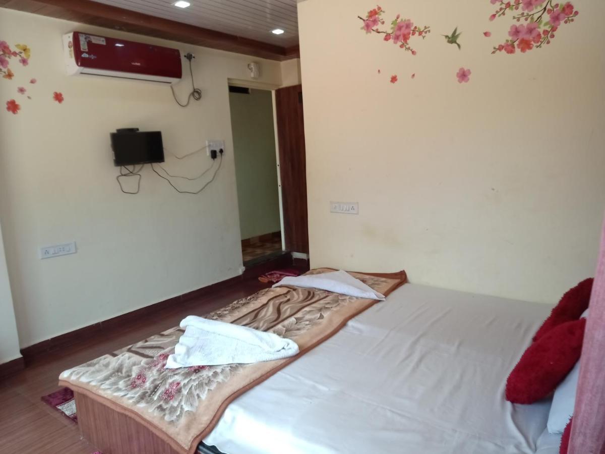 New Natraj Hotel Chikhaldara Exterior photo